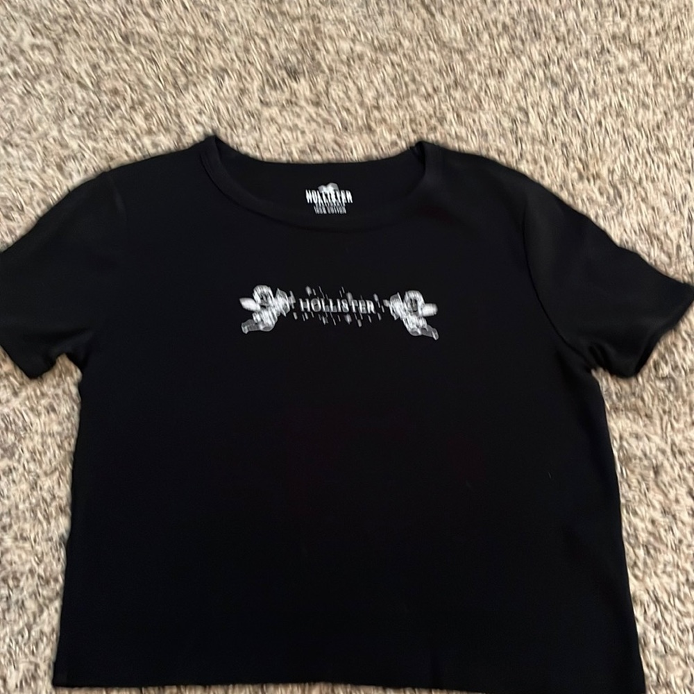 Hollister black top